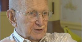 Robert A. Muthersbaugh dnes slaví 100. narozeniny!