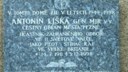 Před 25 lety zemřel generálmajor, pilot 312. československé stíhací perutě a čestný občan města Plzně, Antonín Liška