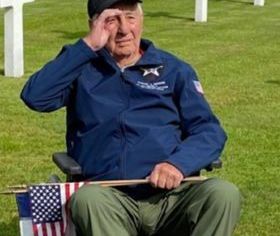 Americký veterán Robert C. Moran dnes slaví 99. narozeniny