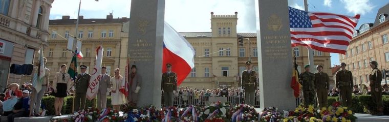 Slavnosti svobody zahájí ceremoniál na náměstí Republiky, památku uctí i příbuzní veteránů