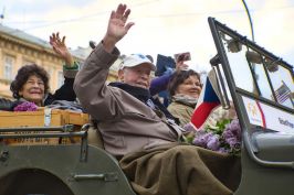 Americký veterán, hrdina, veterán, osvoboditel jihozápadních Čech Richard Pieper slaví 97. narozeniny