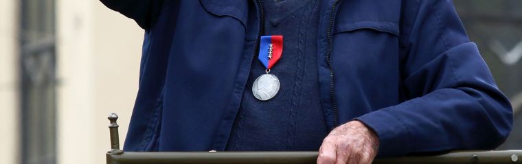 Dnes slaví 95. narozeniny veterán a osvoboditel jihozápadních Čech Vernon Schmidt